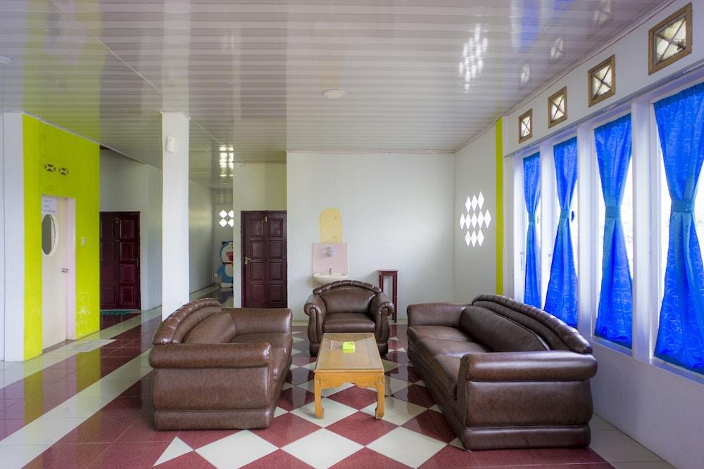 OYO 2186 Tongging Beach