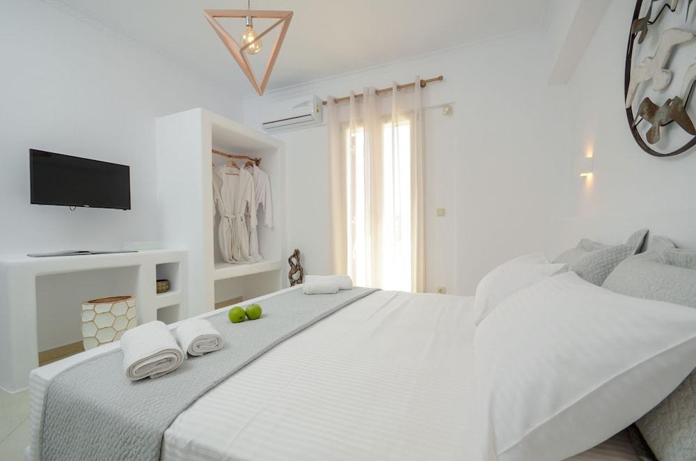 Olives & Rocks Naxian Villas