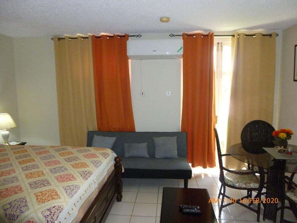 Sand Castles Holiday C9