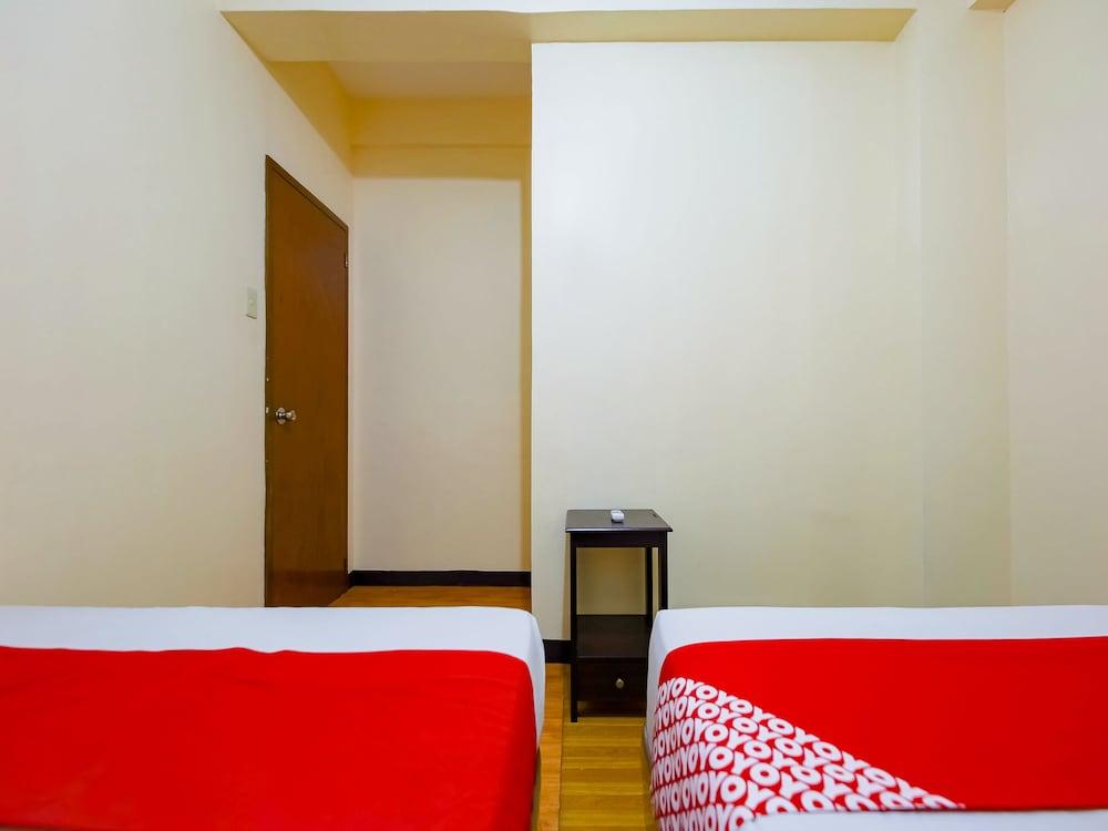 OYO 431 Apollo 11 Apartelle