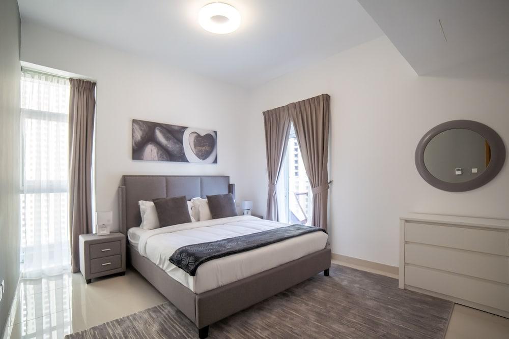 Luton Vacation Homes Continental Tower