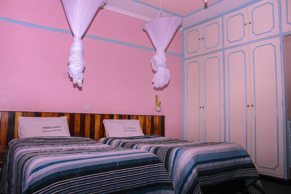 Parklands Villa Hotel