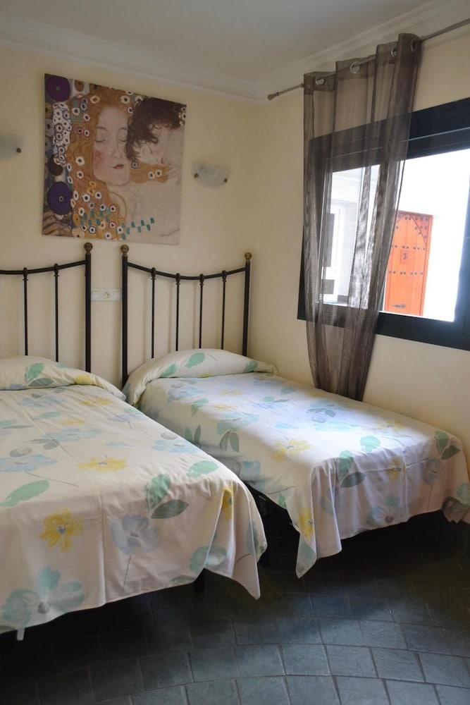 Hof van Holland Carihuela