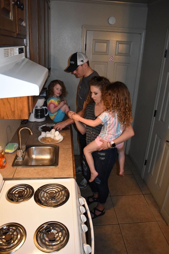 Jack's White River Fishing Resort