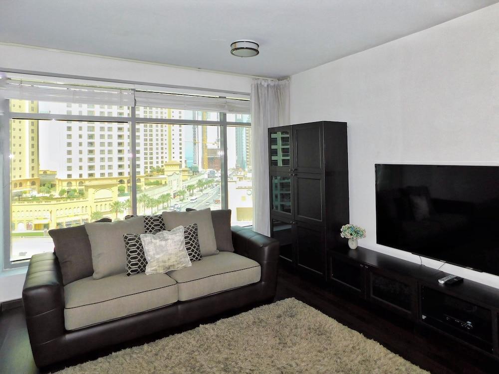 Luton Vacation Homes Park Island