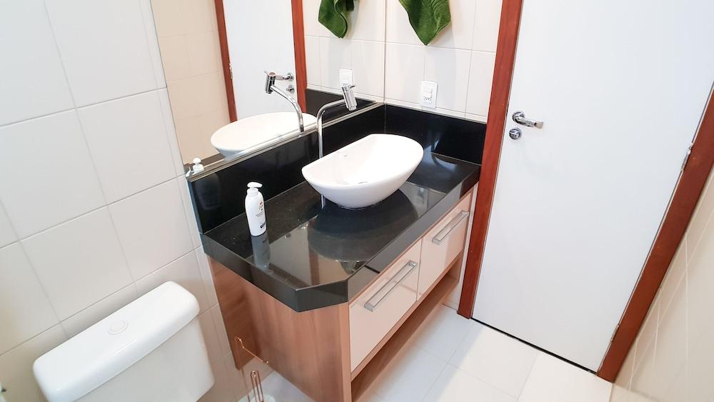 Luxo e Conforto com Vista do Mar de VV