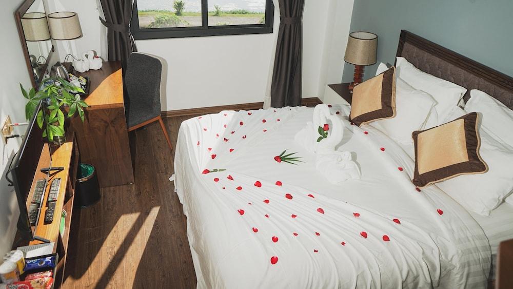 Sen Yangon Lakeview Hotel