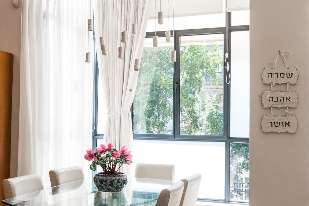 Old North Hidden Treasure 2BR 2BA