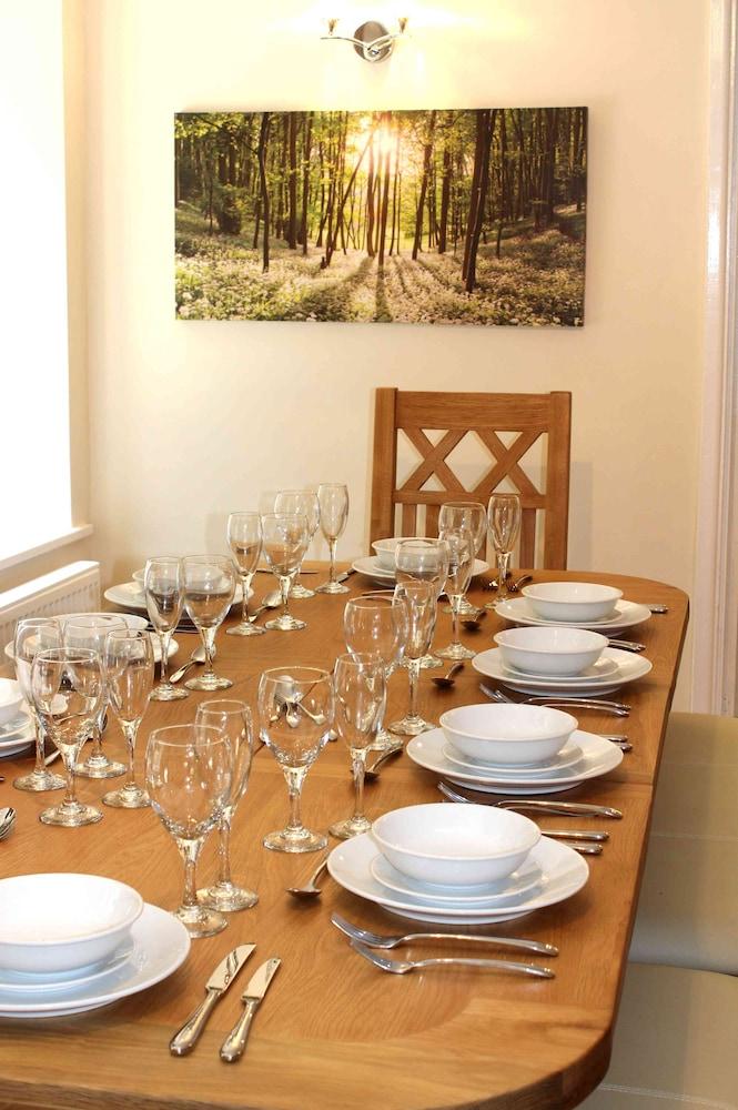 Cotswolds Valleys Accommodation Springfl