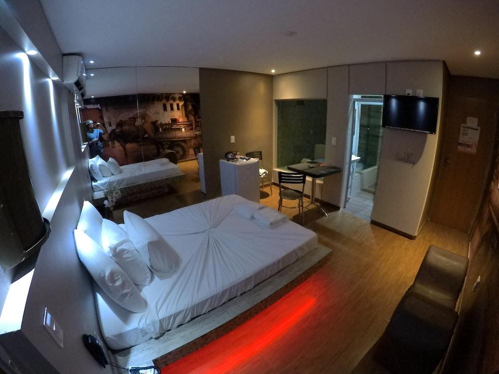 Motel Fantasy 3 - Adults Only