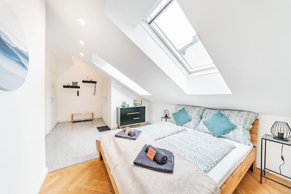 Terrace Apartment near Danube