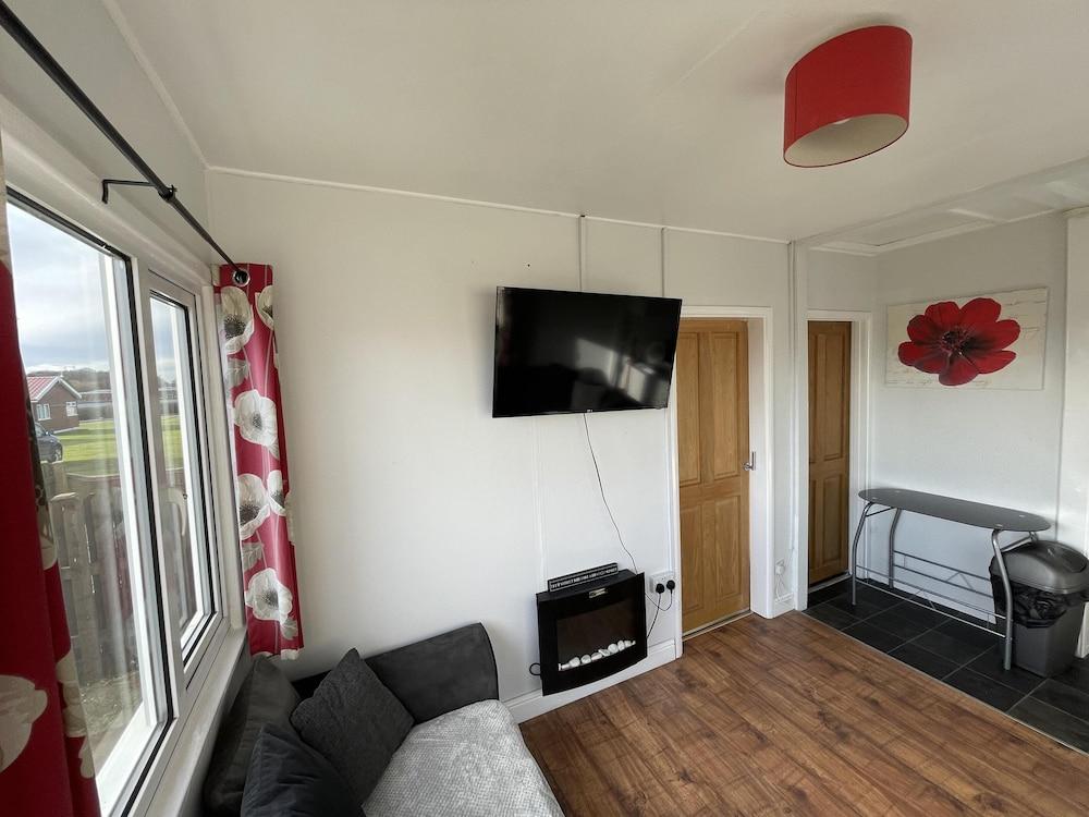 Captivating 2-bed Chalet