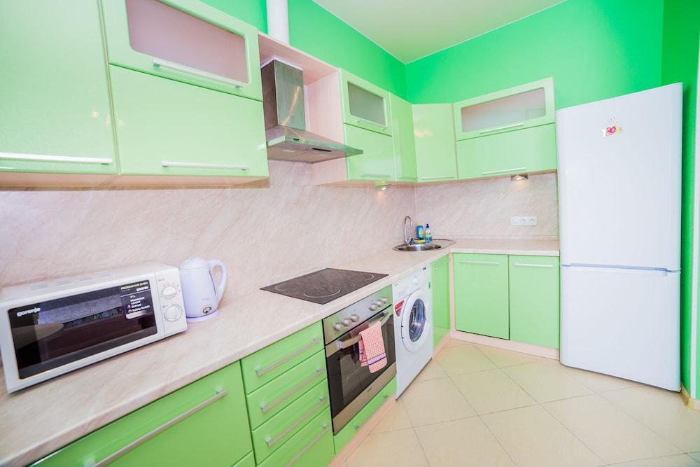 Apartment on Komarova St. 58-106