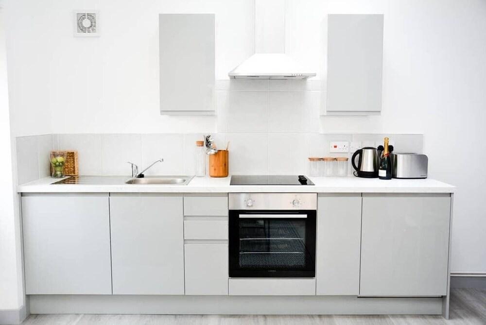 Pearl House Cardiff -  Apartment 2