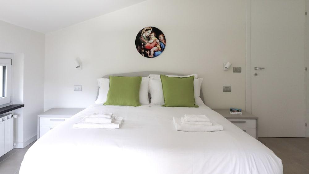 Italianway - Giuseppe Pastine 17/D