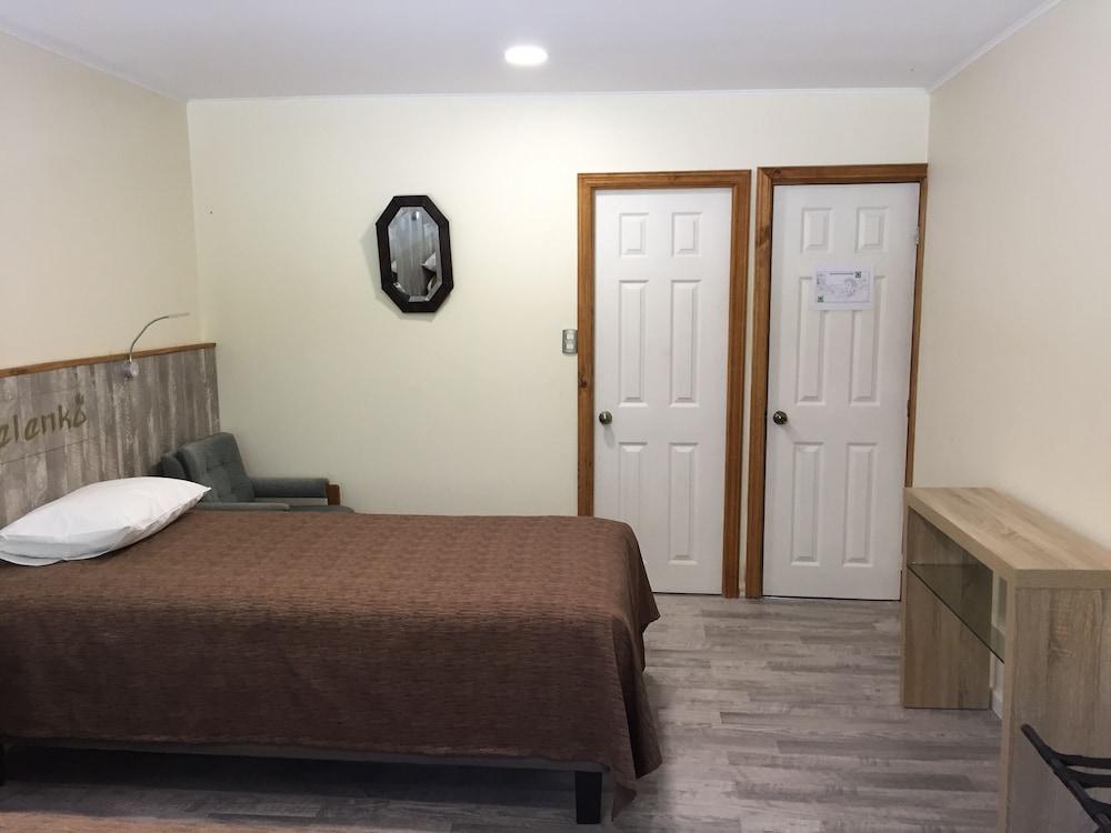 Chelenko Hotspring and Lodge