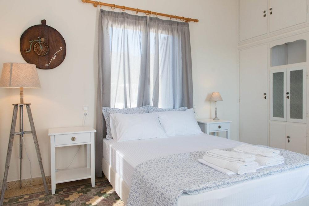 Aerides Boutique Rooms