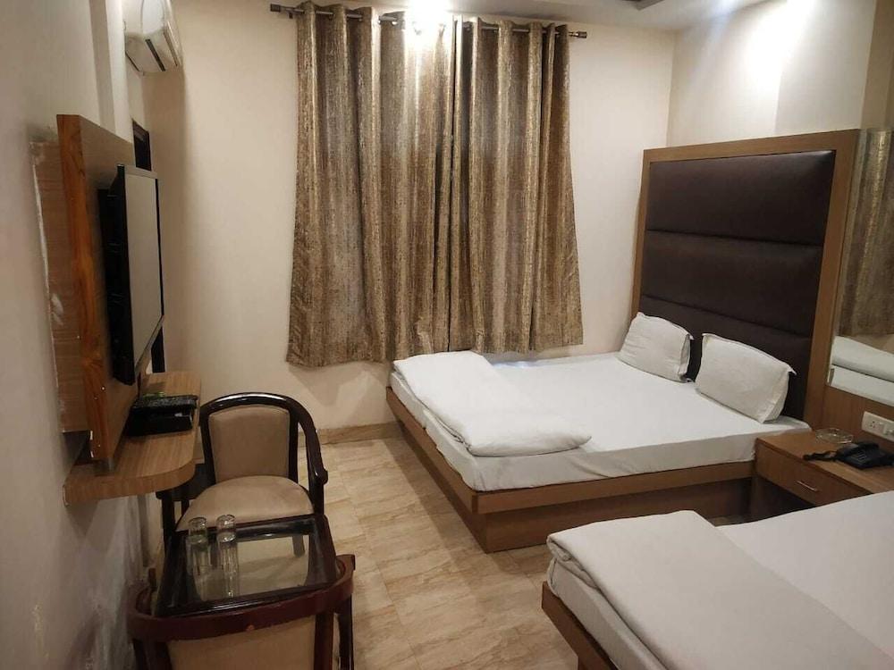 ADB Rooms Indo Continental