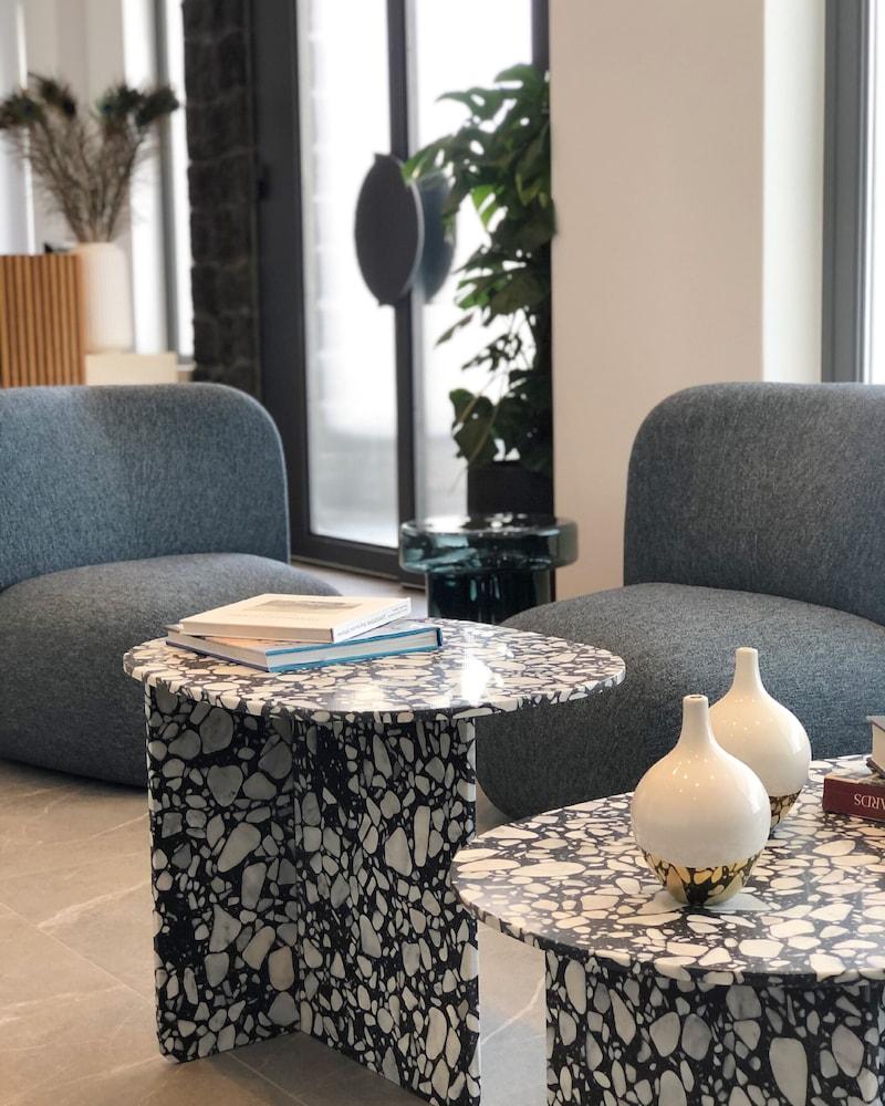 Alleys All-Suite Hotel & Spa