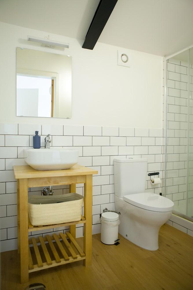 The Holy Cow - Hostel & Suites