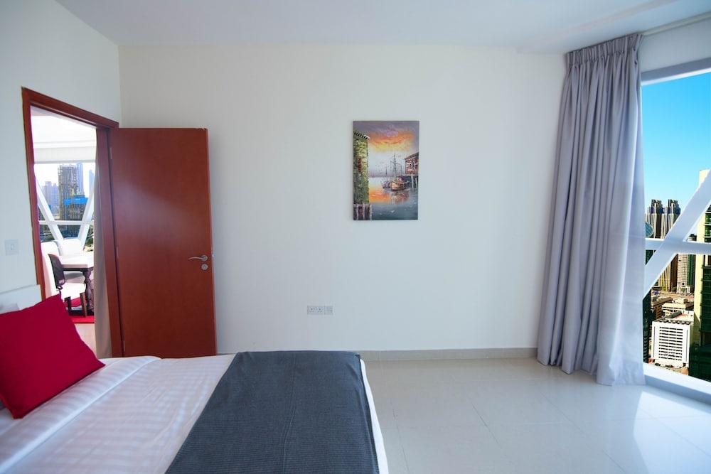 Lux BnB DIFC 2BDR Park Towers