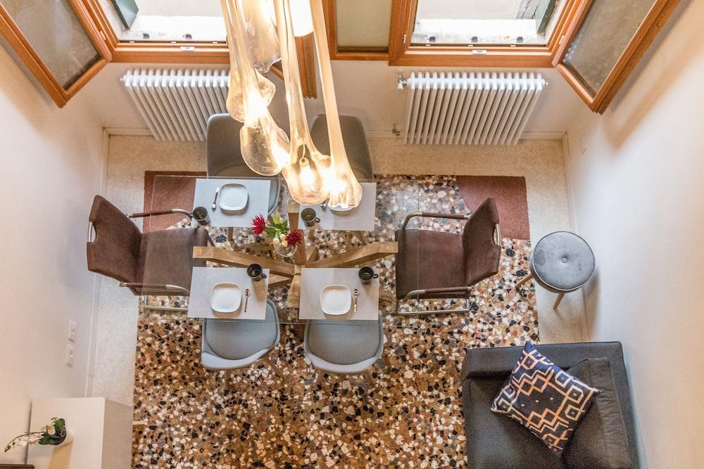 Gold Venetian New Style Ca' D'Oro