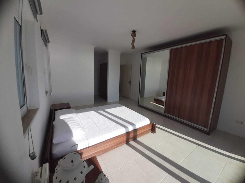 BO136 by Villaofsummer