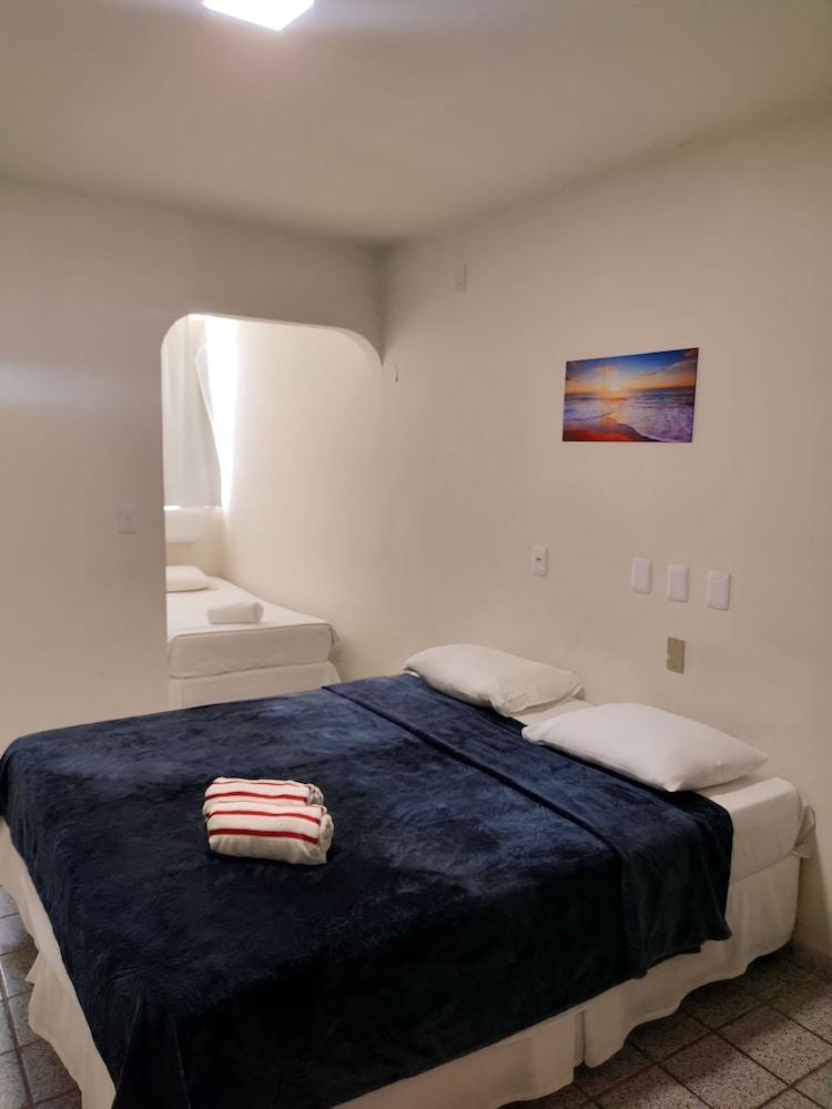 Santorini Praia Hotel