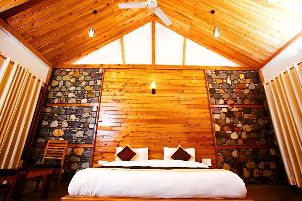 The Corbet Manral Resort & Spa