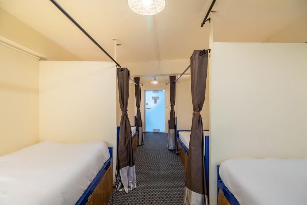 OYO 652 Smile Robotist Hostel