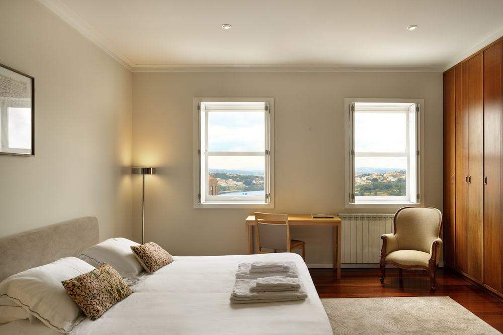 Nova Sintra Twin Houses