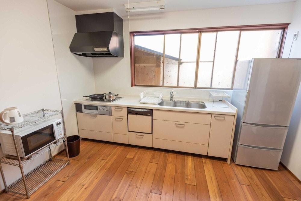 Guest House IROHA Lotusland