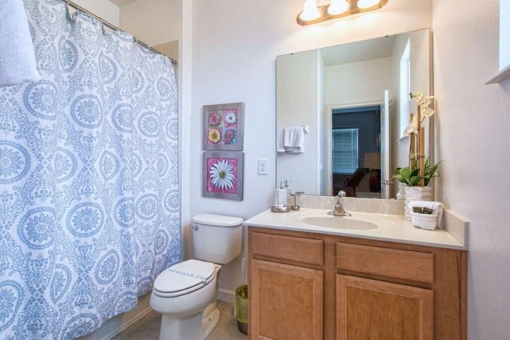 4400ac - Solterra Resort