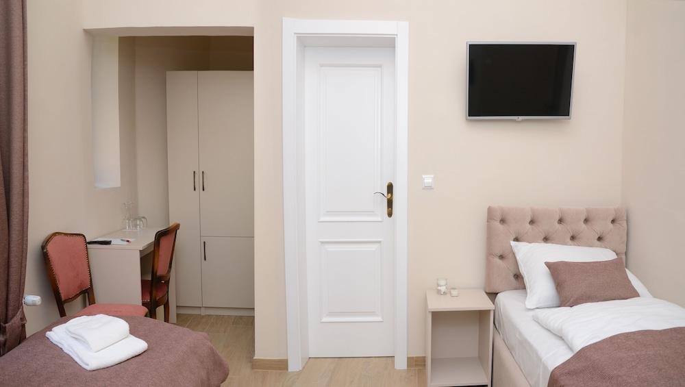 Flowers Zagreb Downtown