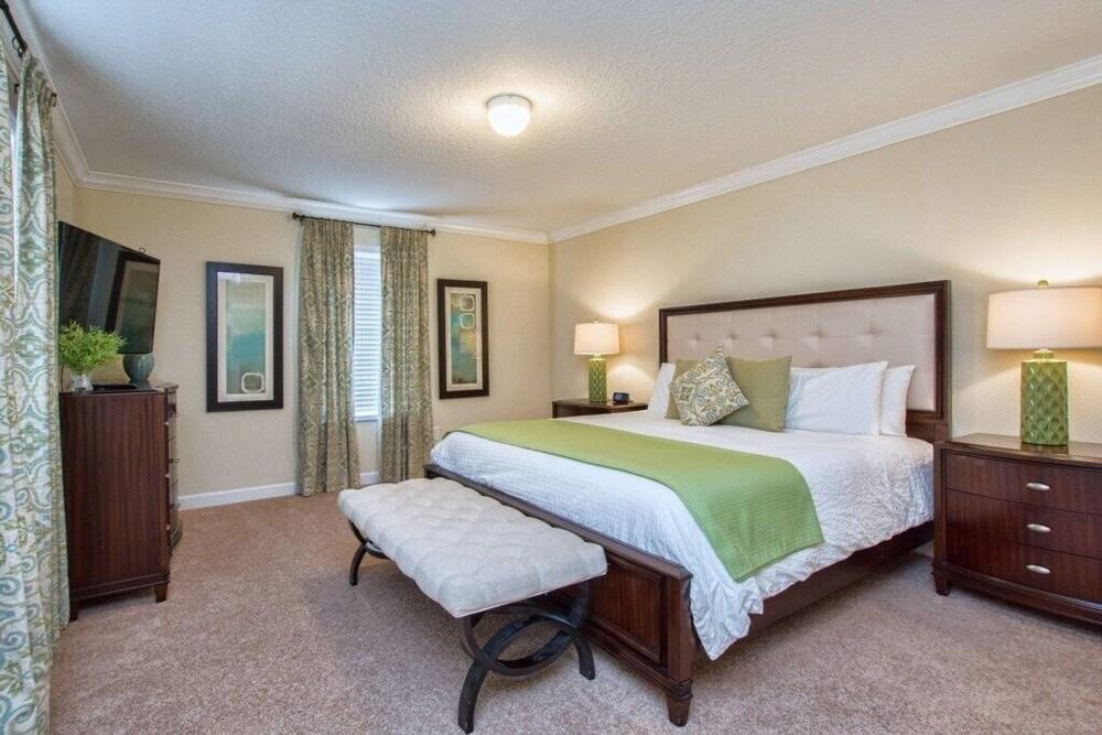 8954bp - Paradise Palms