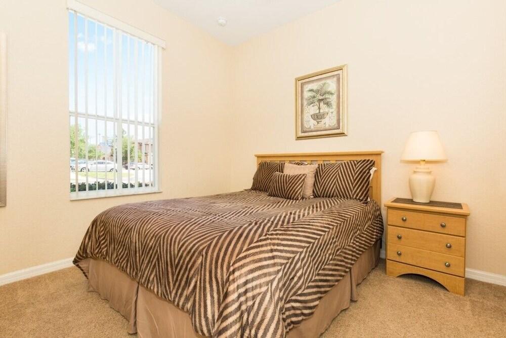 Croft's Lakefront Sanctuary