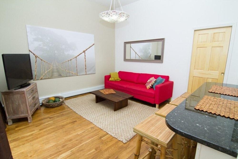 Lovely 1 BR on Gramercy