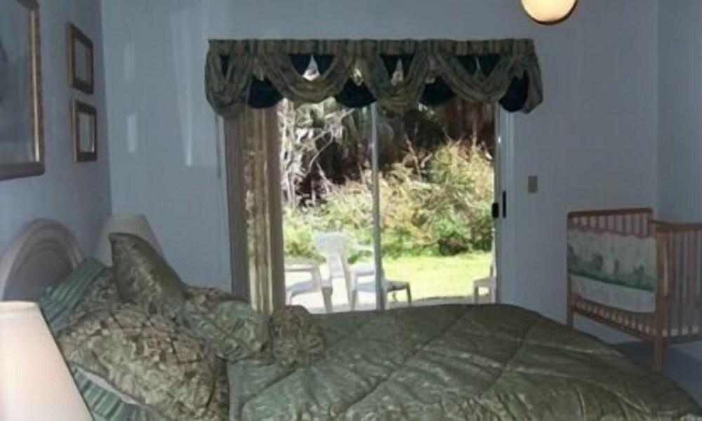 Royal Palm Bay Condo