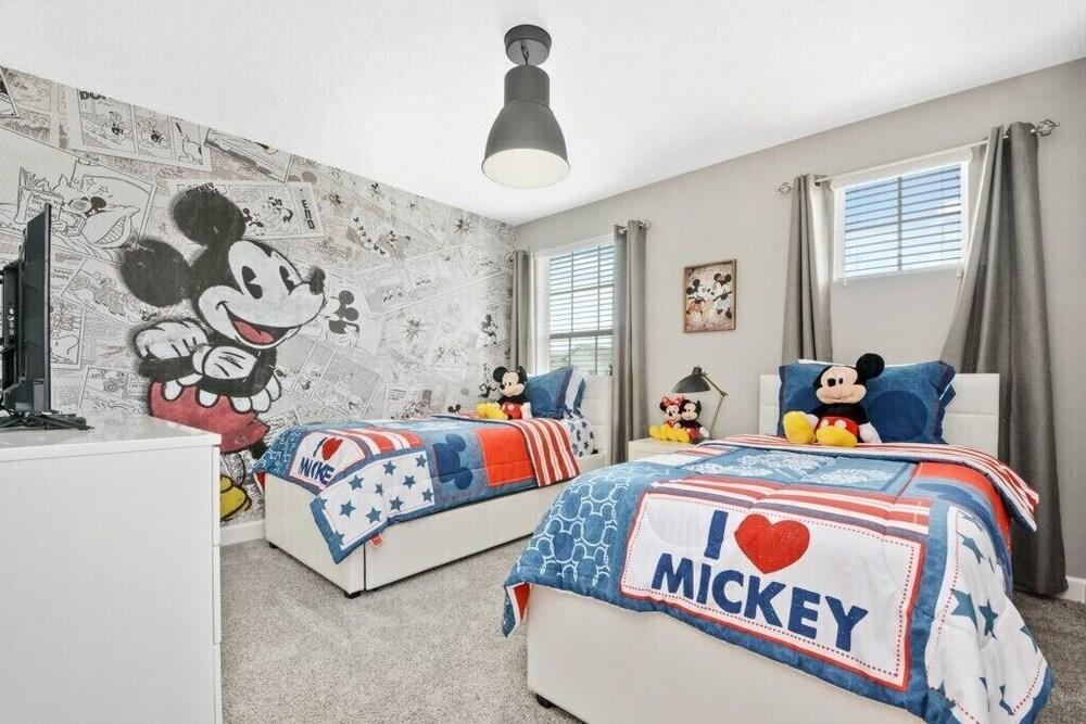 Contemporary Decor Vacation Home Sl4773