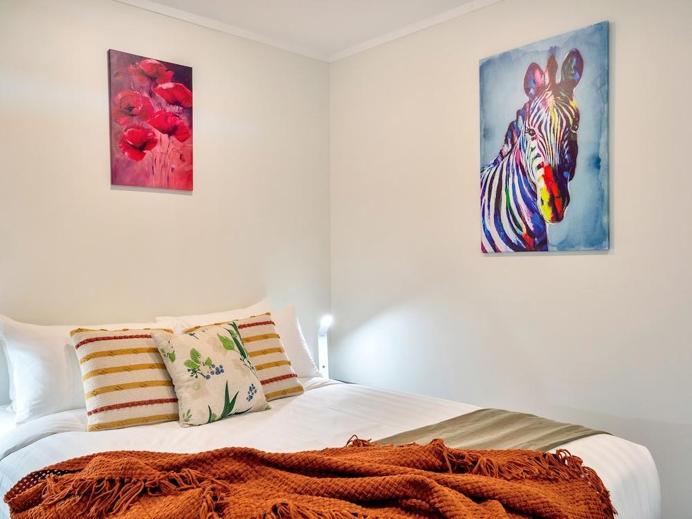 Harbour View Two Bedroom Apartment