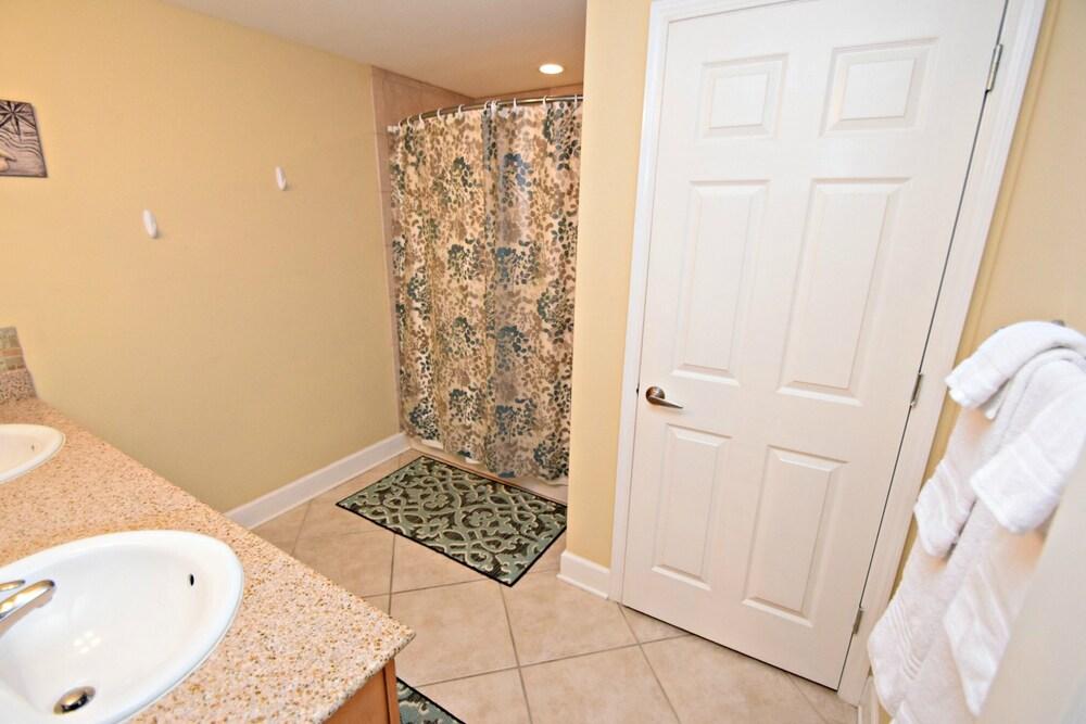 Sanibel 902 2 Bedroom Condo