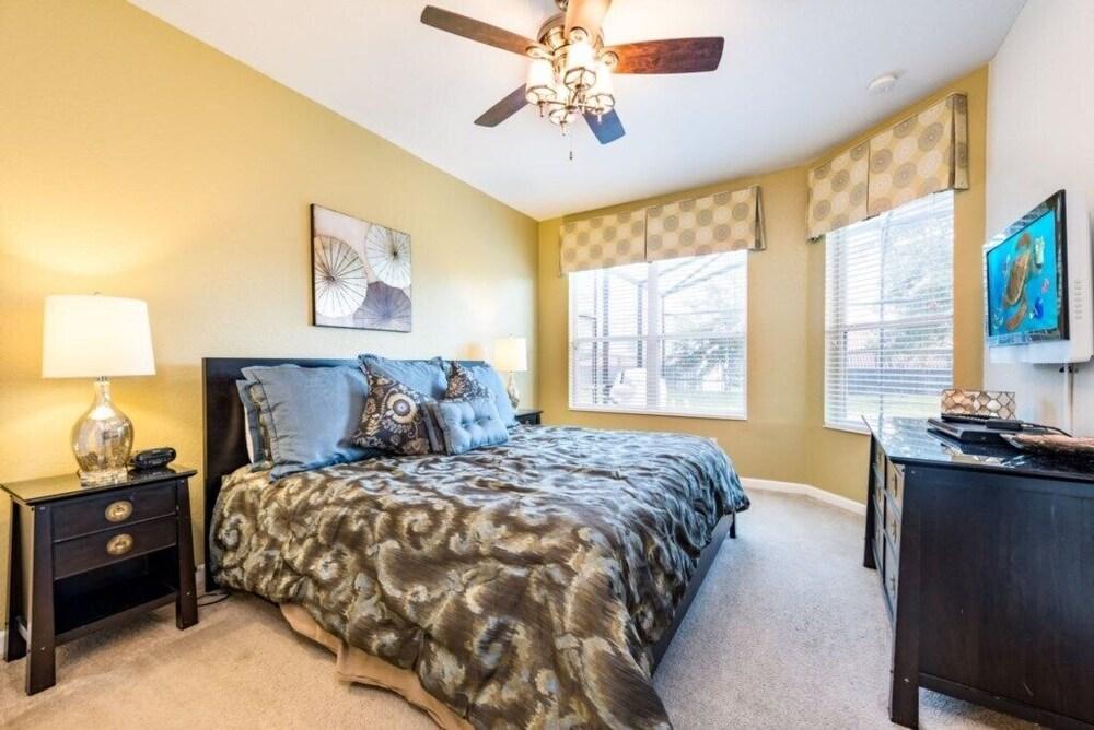 SVV 034 - Sunny Hilltop 5 Bed Pool Home