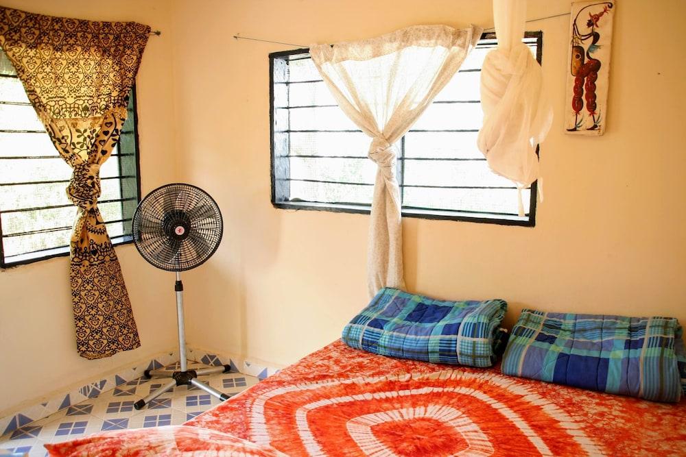 Tamba Kuruba Eco lodge