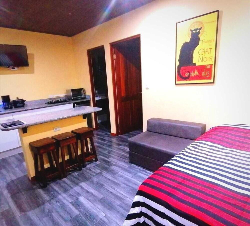 LakeGardens & EcoTours