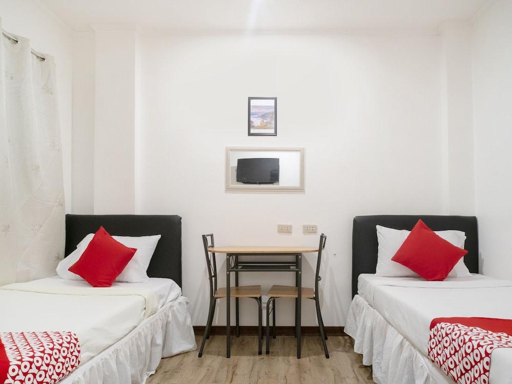 OYO 552 Vines Ape Nap Hostel