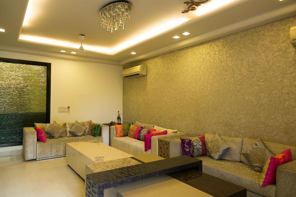 Under My Roof - Premium