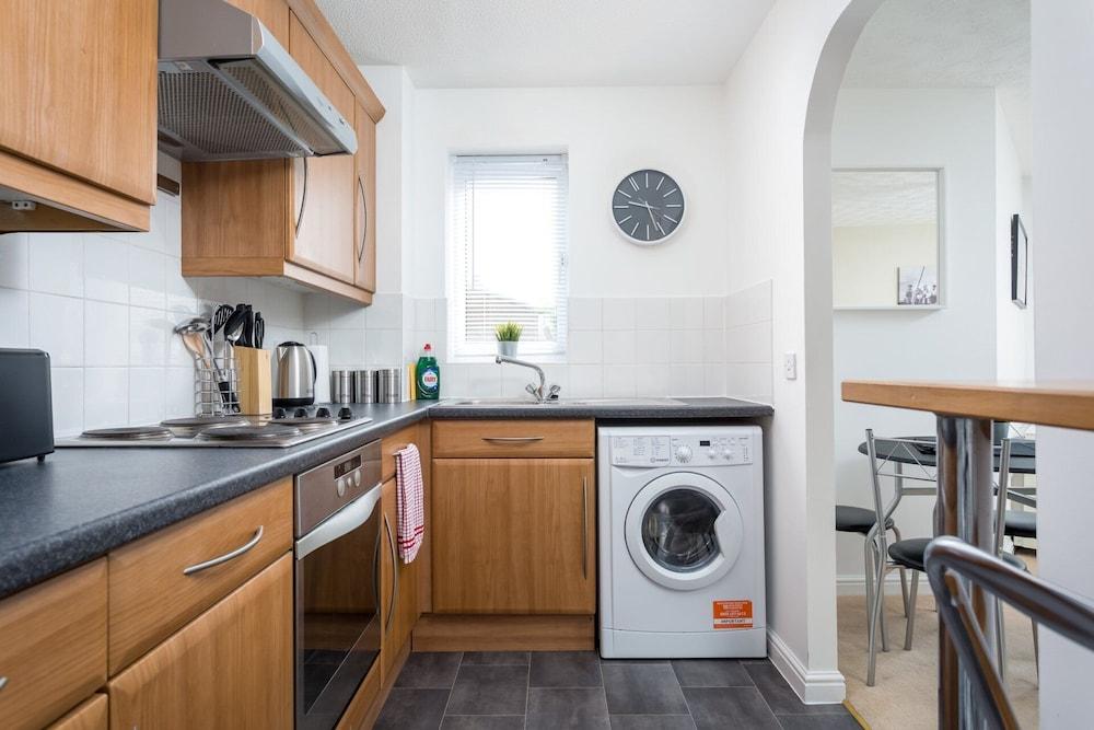 Lloyd Close Cheltenham and Town Centre