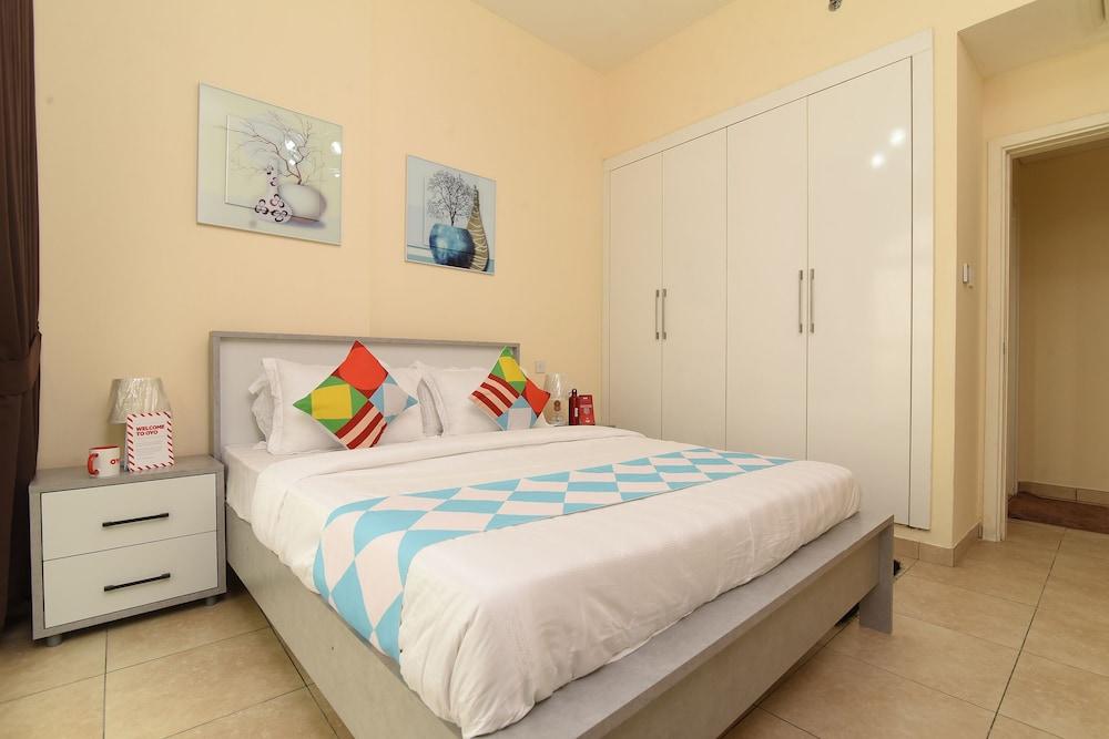 OYO Home 2351BHK Capitol Tower DIC