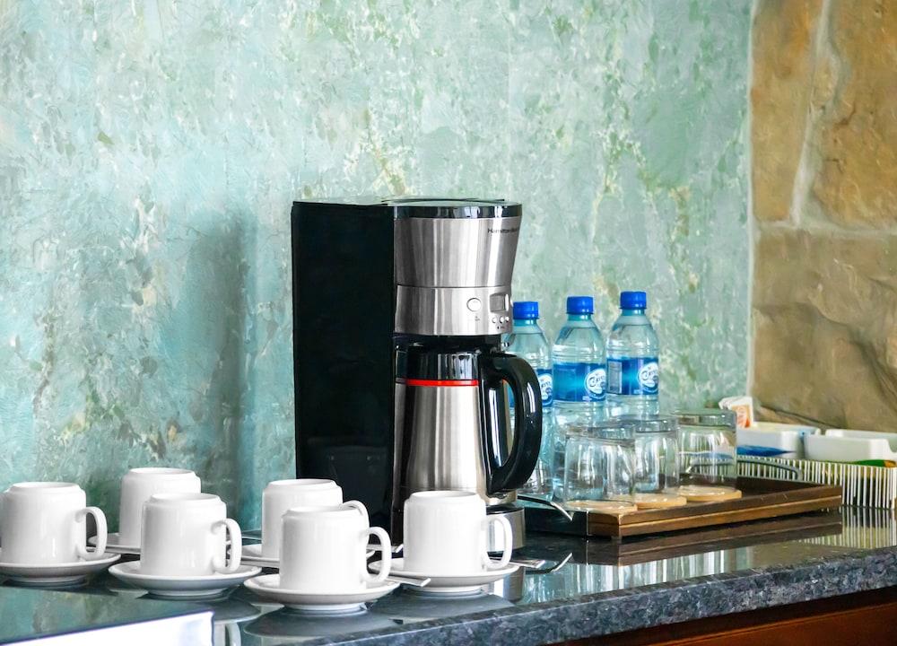 Golden Bay Belize Hotel