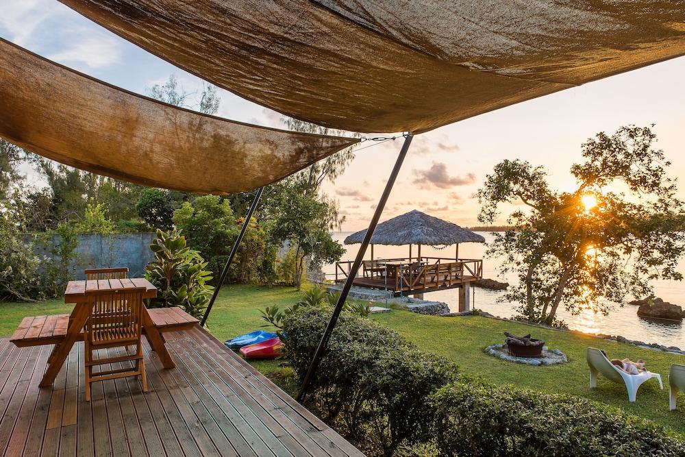 Teouma Bay Beach House